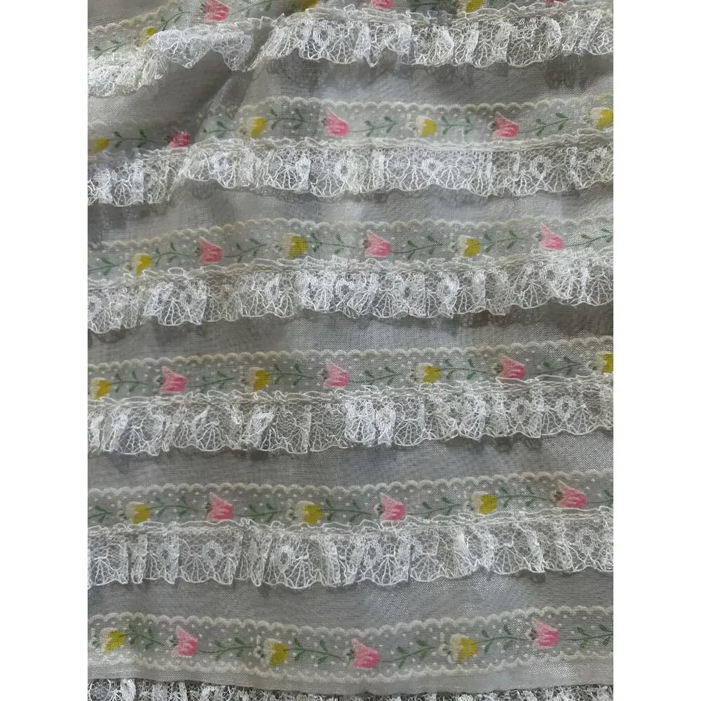 Vintage Victorian Newborn Cotton Baby Bib, White Lace Ruffle Floral Trim Ties